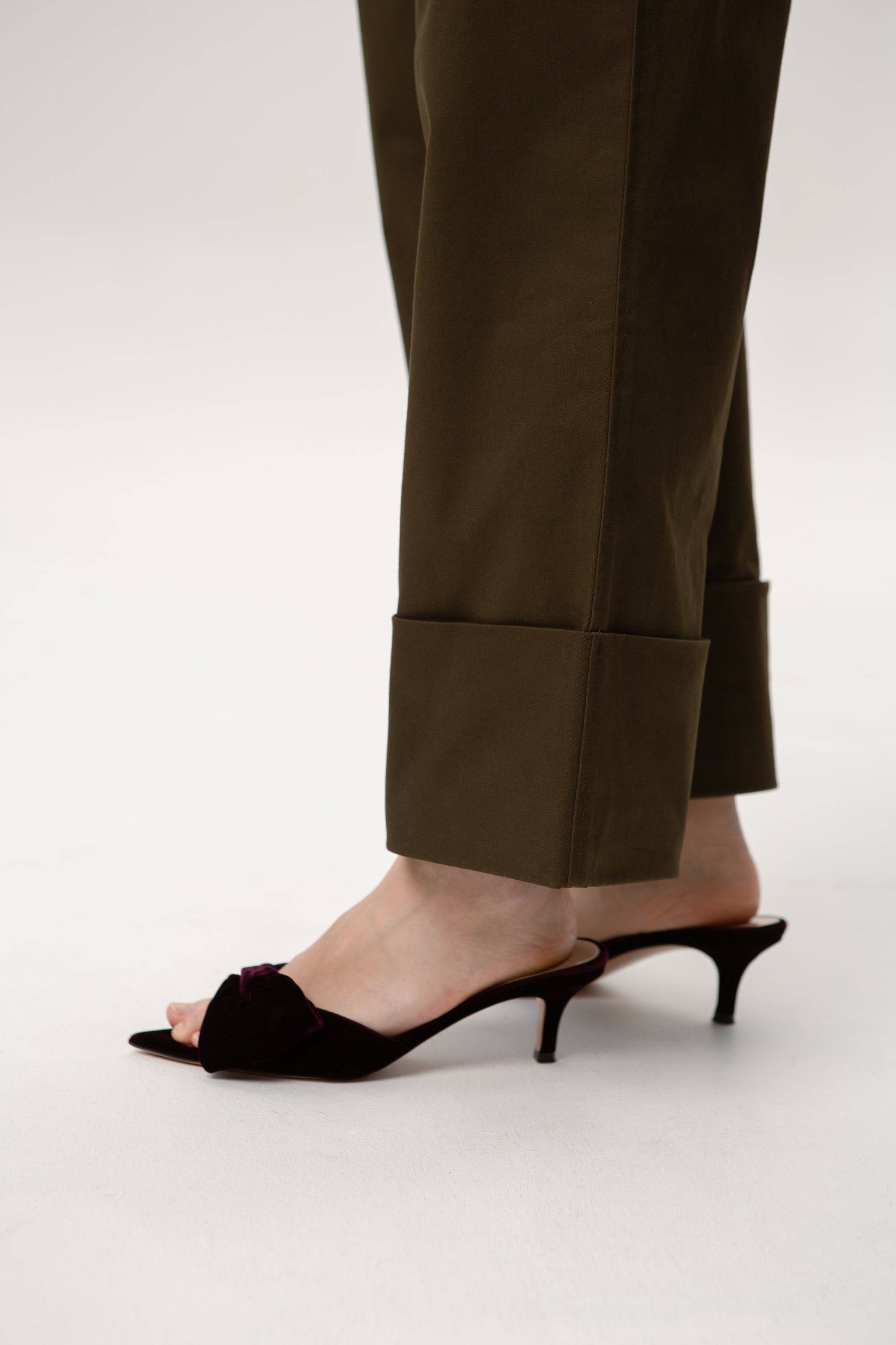 Cropped Trousers, Cream