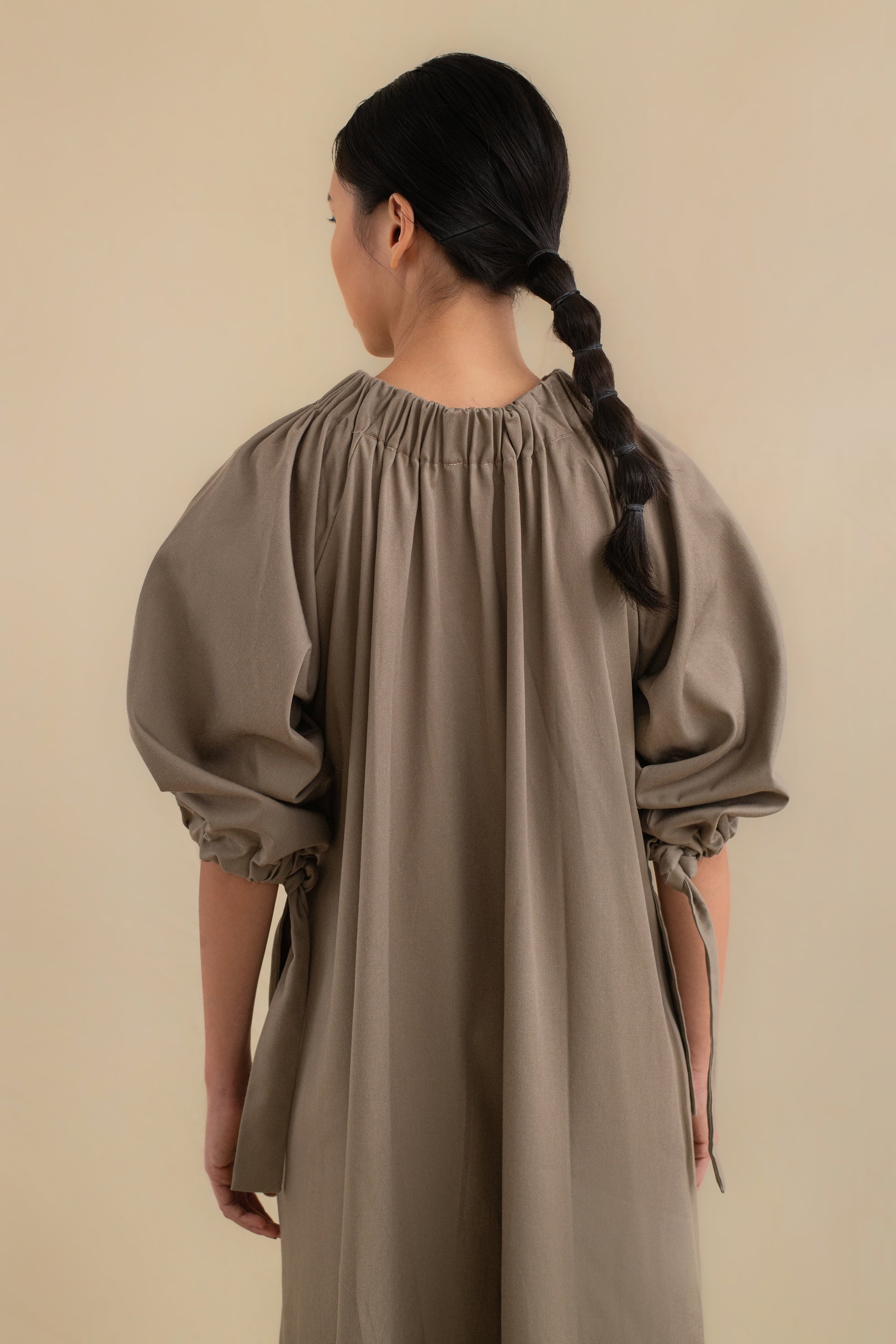 Laundry Studio Clothing Store Singapore Clay Grey Gathered Oversized Dress Back Close up